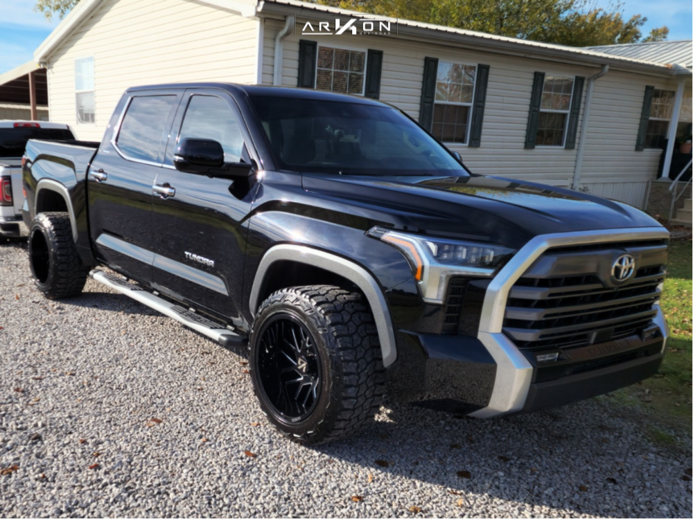 2846680-1-2023-tundra-toyota-